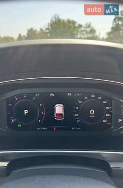 Внедорожник / Кроссовер Volkswagen Tiguan 2020 в 