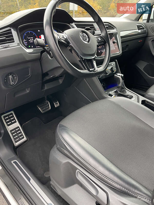 Позашляховик / Кросовер Volkswagen Tiguan 2019 в Чернігові