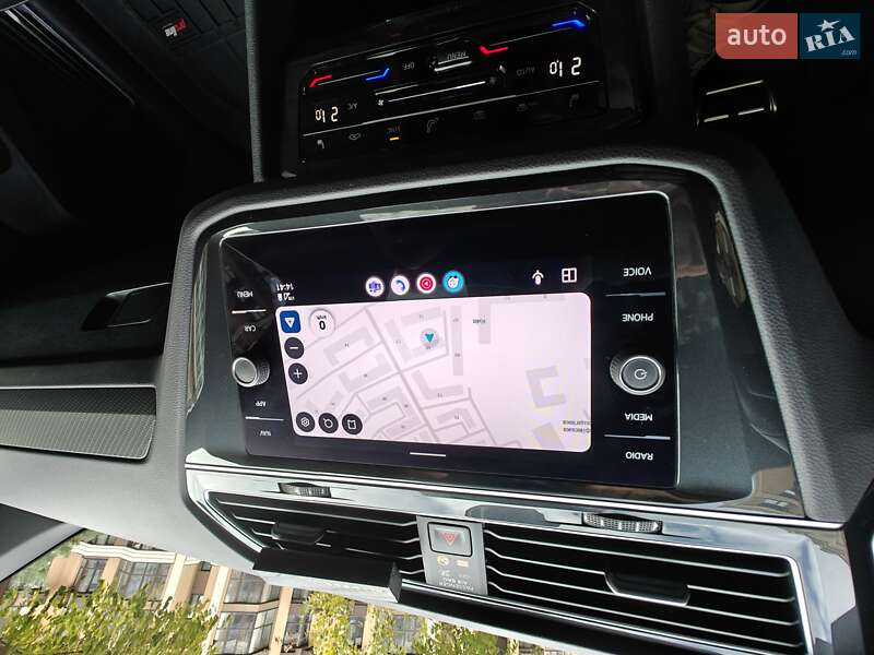 Внедорожник / Кроссовер Volkswagen Tiguan 2022 в Киеве