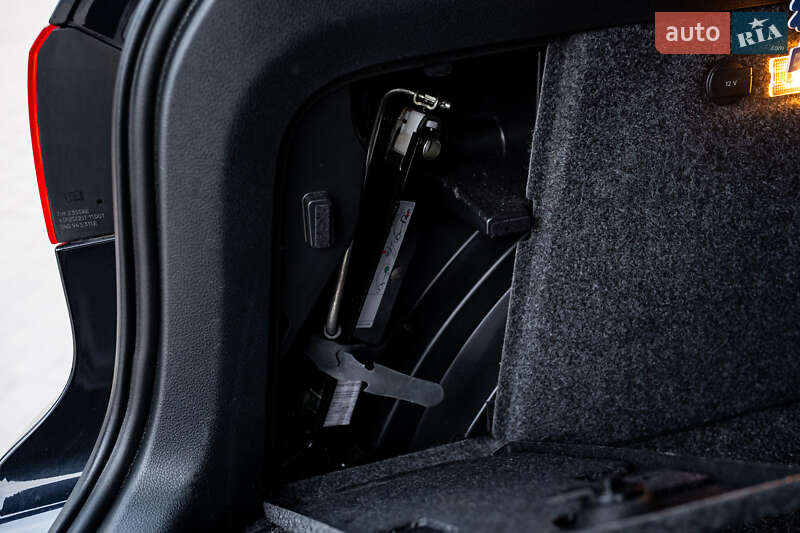 Внедорожник / Кроссовер Volkswagen Tiguan 2016 в Киеве фото 61 Внедорожник / Кроссовер Volkswagen Tiguan 2016 в Киеве