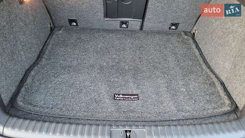 Внедорожник / Кроссовер Volkswagen Tiguan 2015 в Косове