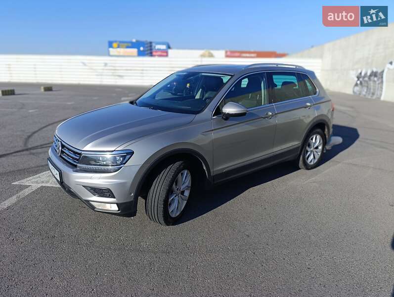 Позашляховик / Кросовер Volkswagen Tiguan 2016 в Львові