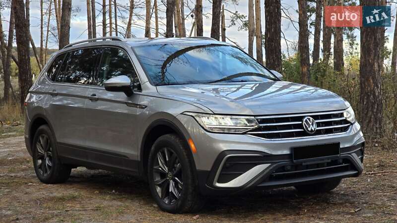 Внедорожник / Кроссовер Volkswagen Tiguan 2023 в Изюме