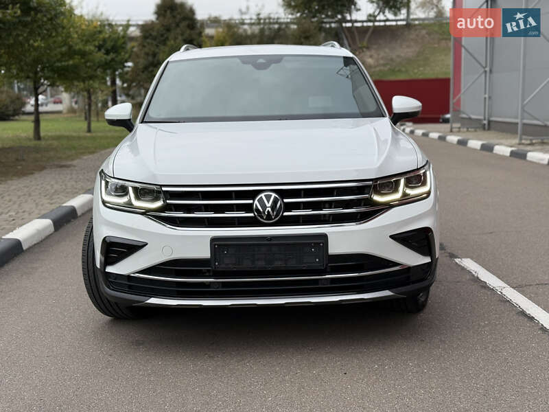 Внедорожник / Кроссовер Volkswagen Tiguan 2022 в Киеве