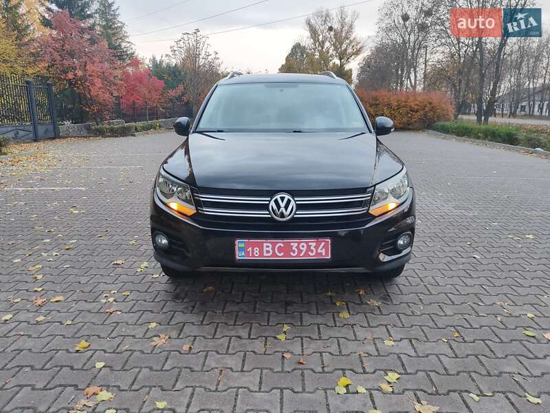 Внедорожник / Кроссовер Volkswagen Tiguan 2014 в Миргороде