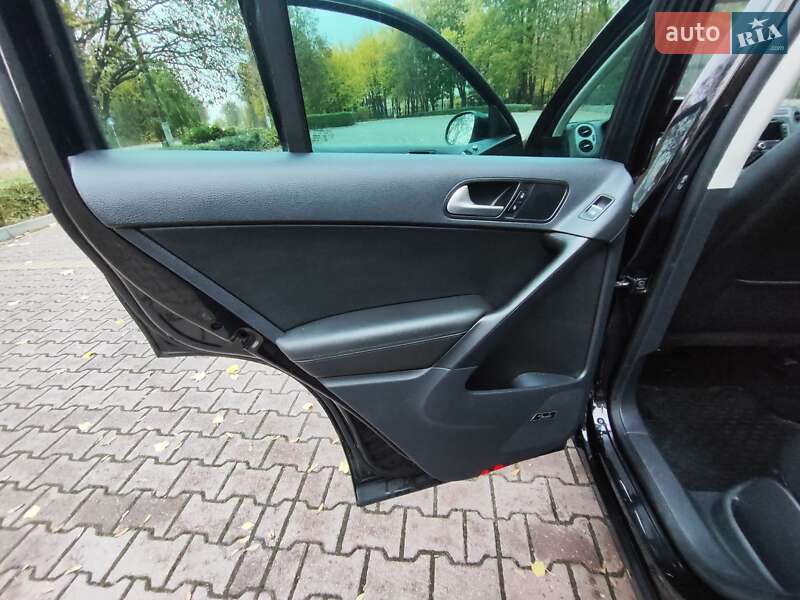 Внедорожник / Кроссовер Volkswagen Tiguan 2014 в Миргороде