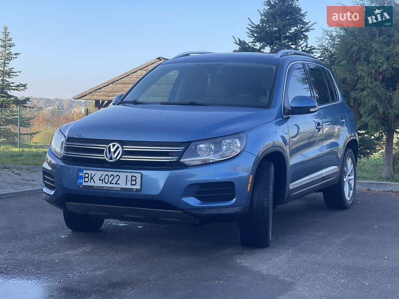 Внедорожник / Кроссовер Volkswagen Tiguan 2016 в Ровно
