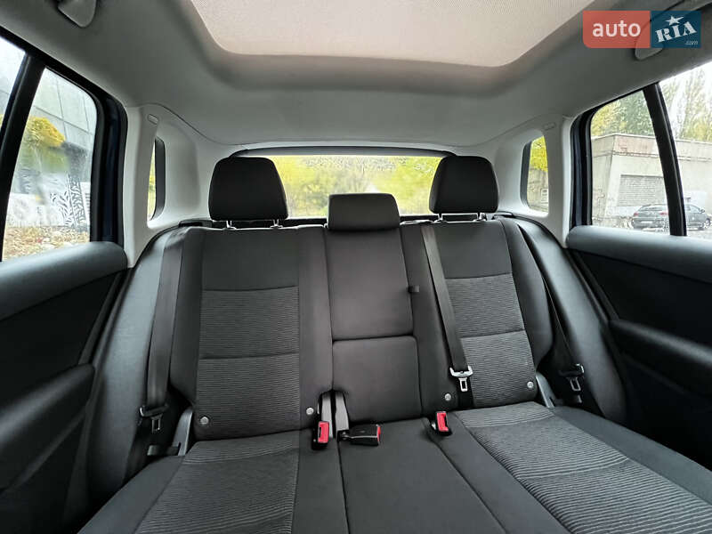 Внедорожник / Кроссовер Volkswagen Tiguan 2015 в Ровно фото 24 Внедорожник / Кроссовер Volkswagen Tiguan 2015 в Ровно