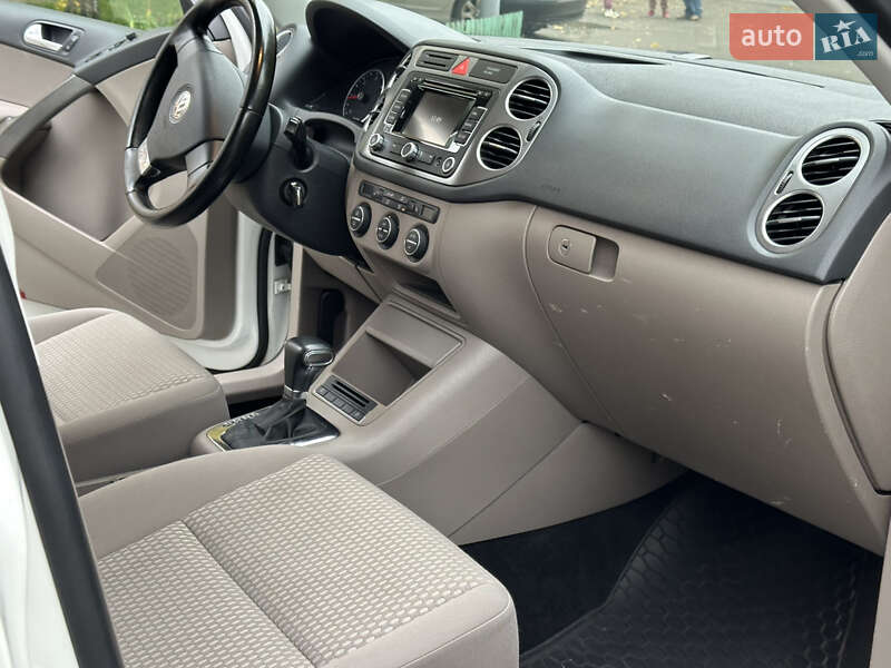 Внедорожник / Кроссовер Volkswagen Tiguan 2008 в Киеве фото 52 Внедорожник / Кроссовер Volkswagen Tiguan 2008 в Киеве