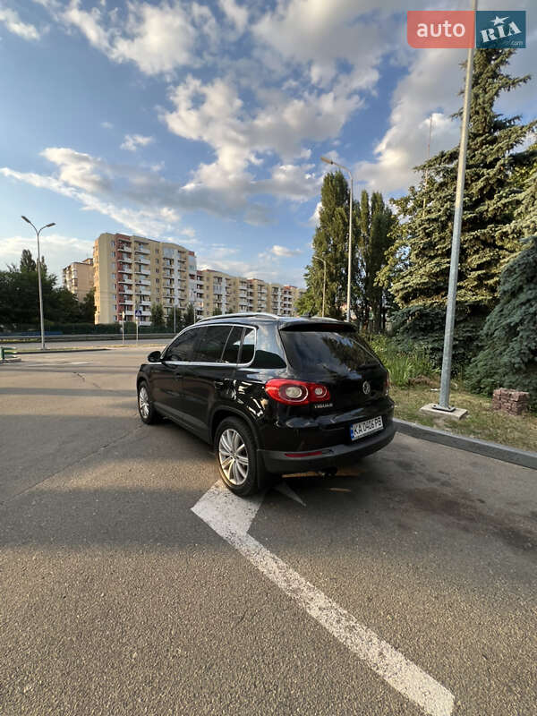 Внедорожник / Кроссовер Volkswagen Tiguan 2009 в Киеве фото 4 Внедорожник / Кроссовер Volkswagen Tiguan 2009 в Киеве