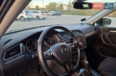 Внедорожник / Кроссовер Volkswagen Tiguan 2020 в 