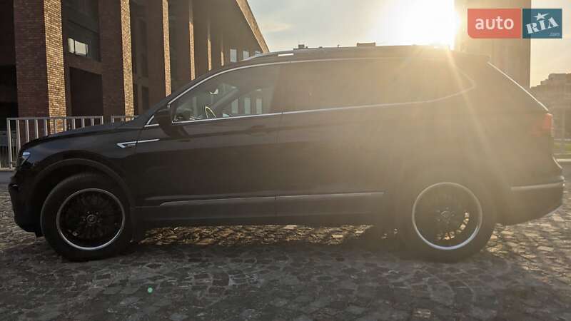 Внедорожник / Кроссовер Volkswagen Tiguan 2018 в Днепре фото 18 Внедорожник / Кроссовер Volkswagen Tiguan 2018 в Днепре