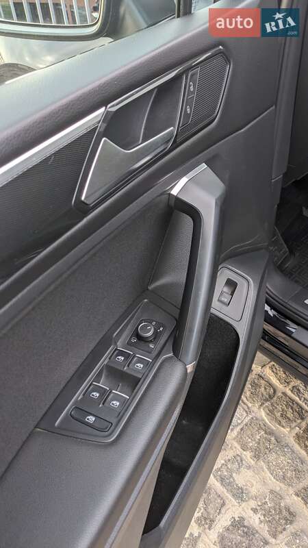 Внедорожник / Кроссовер Volkswagen Tiguan 2018 в Днепре фото 31 Внедорожник / Кроссовер Volkswagen Tiguan 2018 в Днепре