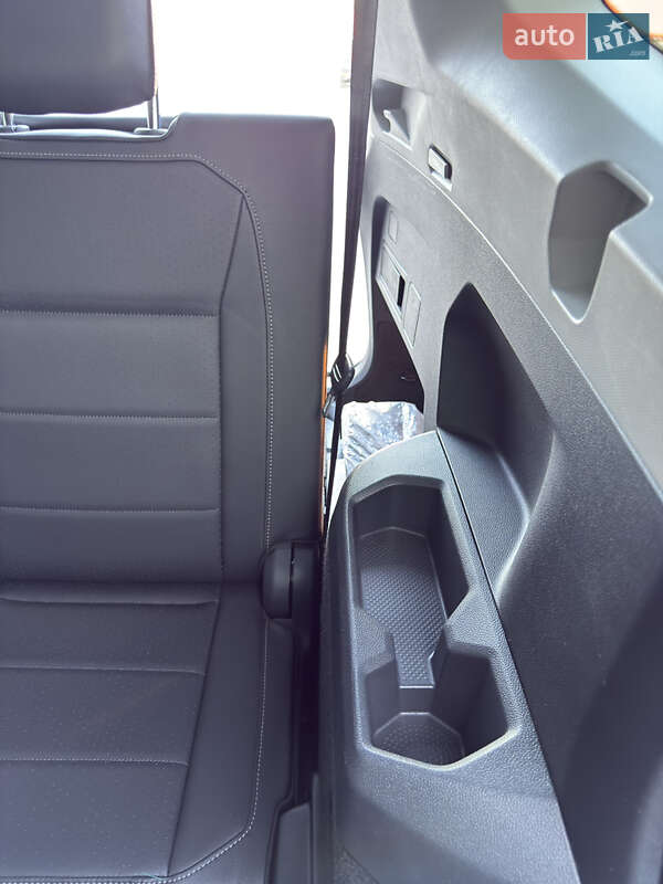 Позашляховик / Кросовер Volkswagen Tiguan 2019 в Рівному фото 35 Позашляховик / Кросовер Volkswagen Tiguan 2019 в Рівному