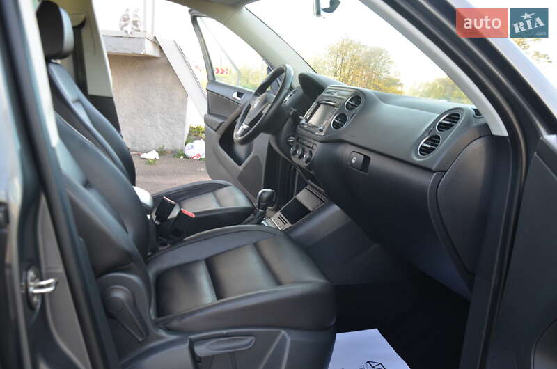 Внедорожник / Кроссовер Volkswagen Tiguan 2015 в Дрогобыче