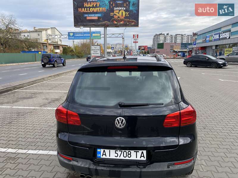 Внедорожник / Кроссовер Volkswagen Tiguan 2015 в Конотопе