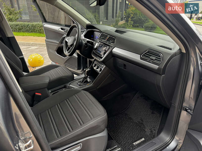 Внедорожник / Кроссовер Volkswagen Tiguan 2023 в Киеве