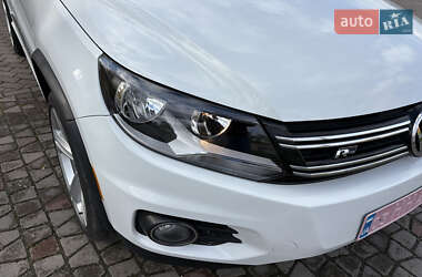Внедорожник / Кроссовер Volkswagen Tiguan 2015 в 