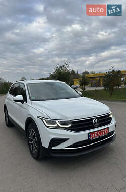 Позашляховик / Кросовер Volkswagen Tiguan 2021 в  фото 2 Позашляховик / Кросовер Volkswagen Tiguan 2021 в