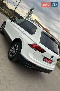 Позашляховик / Кросовер Volkswagen Tiguan 2021 в  фото 25 Позашляховик / Кросовер Volkswagen Tiguan 2021 в