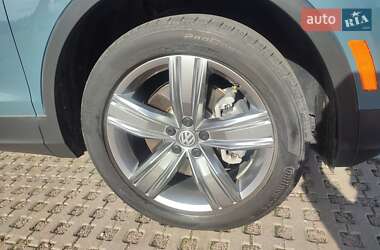 Позашляховик / Кросовер Volkswagen Tiguan 2020 в  фото 7 Позашляховик / Кросовер Volkswagen Tiguan 2020 в