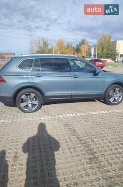Позашляховик / Кросовер Volkswagen Tiguan 2020 в  фото 15 Позашляховик / Кросовер Volkswagen Tiguan 2020 в
