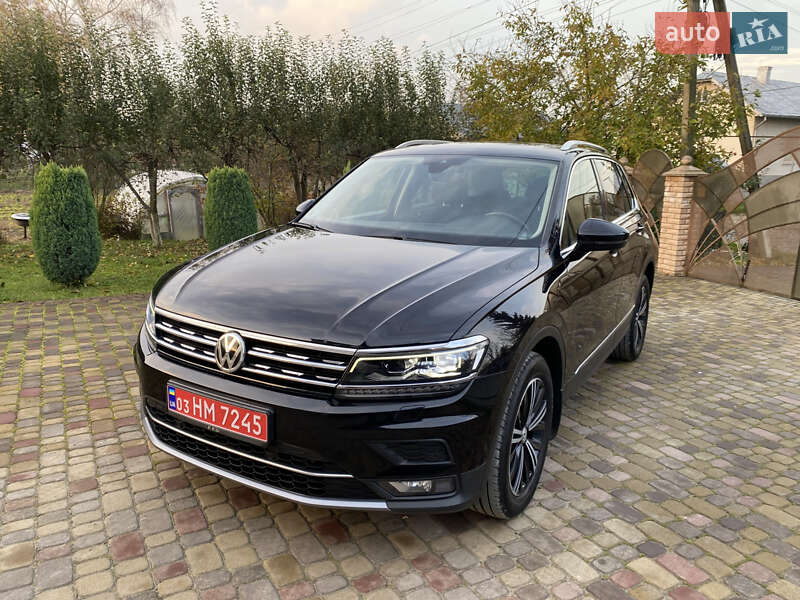 Внедорожник / Кроссовер Volkswagen Tiguan 2018 в Черновцах