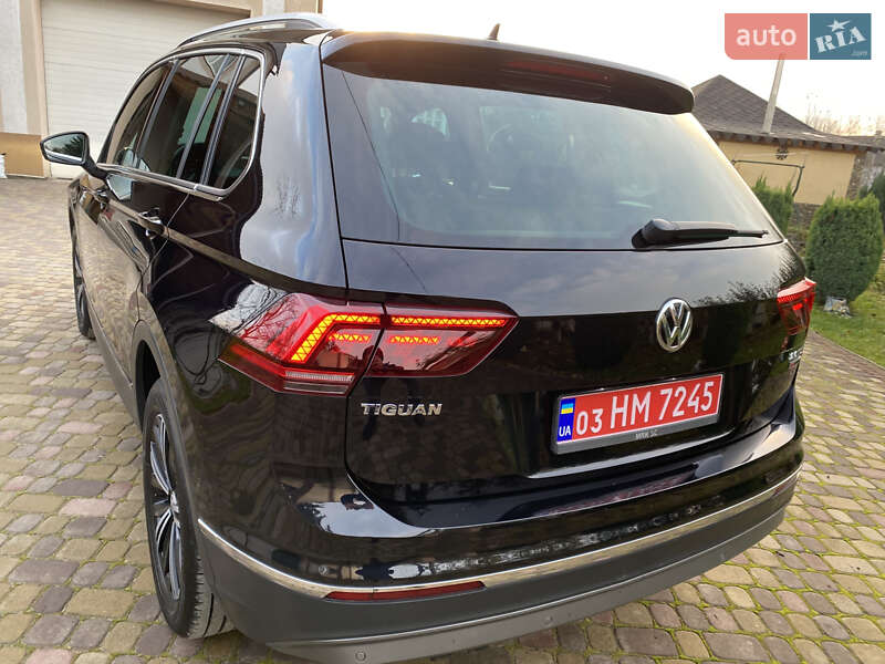 Внедорожник / Кроссовер Volkswagen Tiguan 2018 в Черновцах