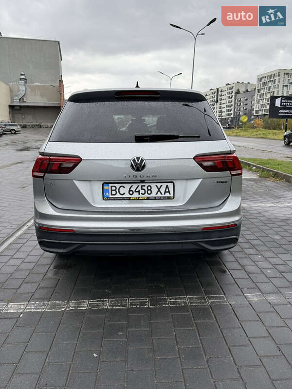 Внедорожник / Кроссовер Volkswagen Tiguan 2022 в Львове