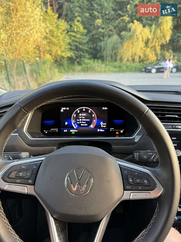 Внедорожник / Кроссовер Volkswagen Tiguan 2022 в Львове