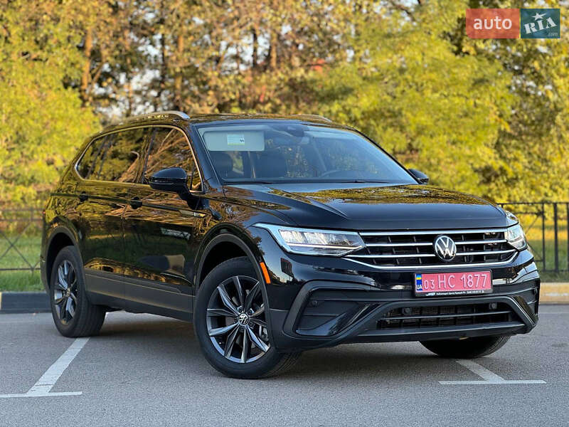 Позашляховик / Кросовер Volkswagen Tiguan 2023 в Києві