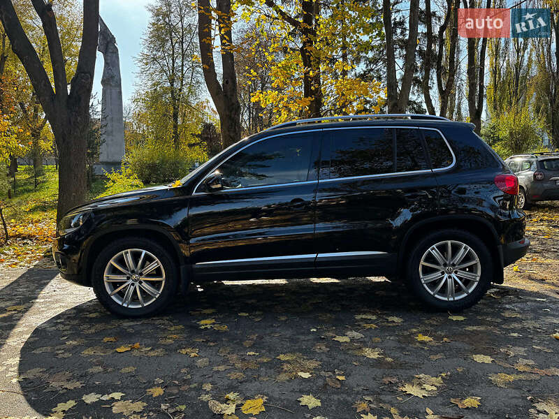 Внедорожник / Кроссовер Volkswagen Tiguan 2012 в Киеве