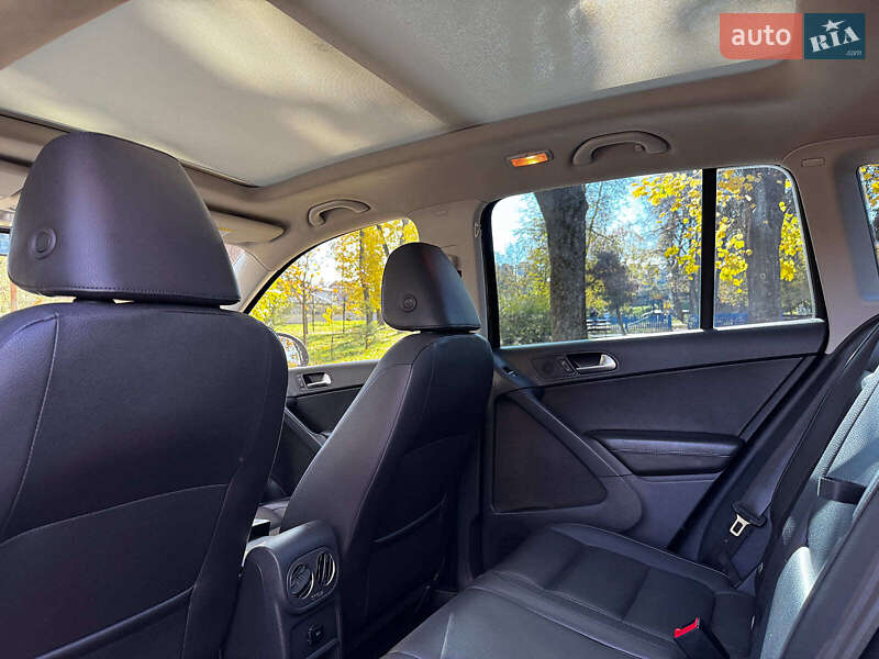 Внедорожник / Кроссовер Volkswagen Tiguan 2012 в Киеве