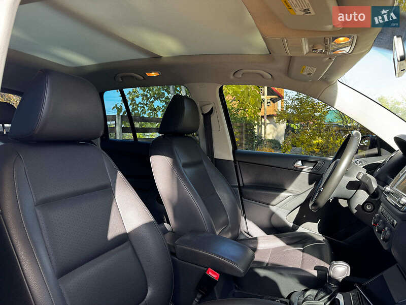 Внедорожник / Кроссовер Volkswagen Tiguan 2012 в Киеве
