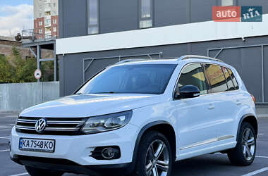Позашляховик / Кросовер Volkswagen Tiguan 2016 в Києві