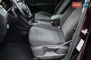 Позашляховик / Кросовер Volkswagen Tiguan 2018 в  фото 43 Позашляховик / Кросовер Volkswagen Tiguan 2018 в