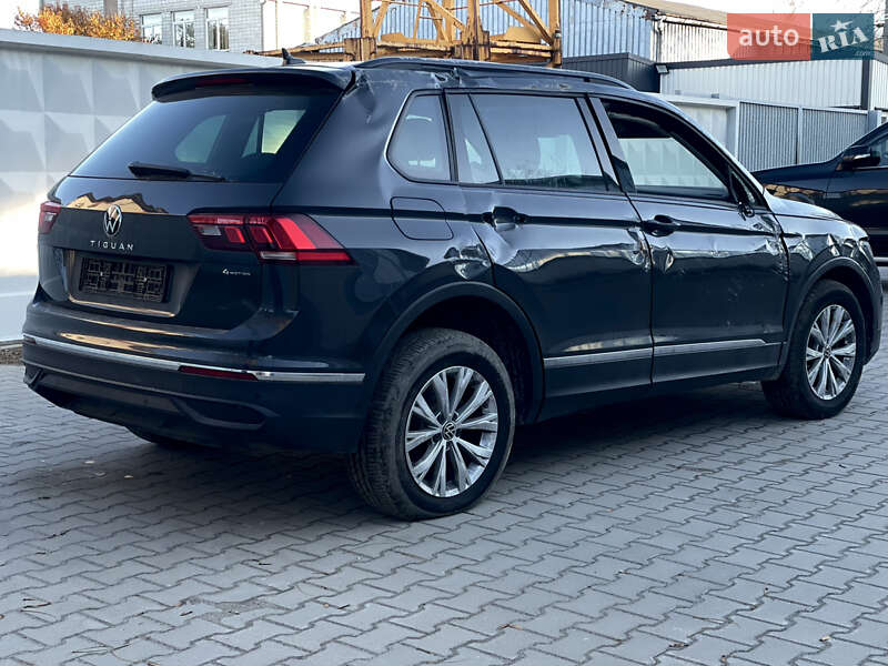 Внедорожник / Кроссовер Volkswagen Tiguan 2023 в Львове