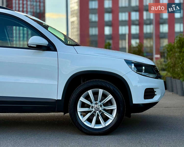 Внедорожник / Кроссовер Volkswagen Tiguan 2016 в Киеве фото 10 Внедорожник / Кроссовер Volkswagen Tiguan 2016 в Киеве