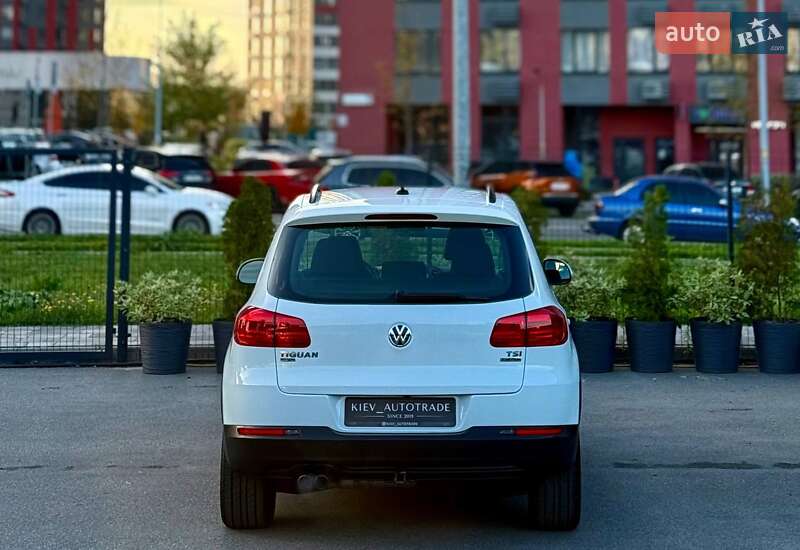 Внедорожник / Кроссовер Volkswagen Tiguan 2016 в Киеве фото 15 Внедорожник / Кроссовер Volkswagen Tiguan 2016 в Киеве
