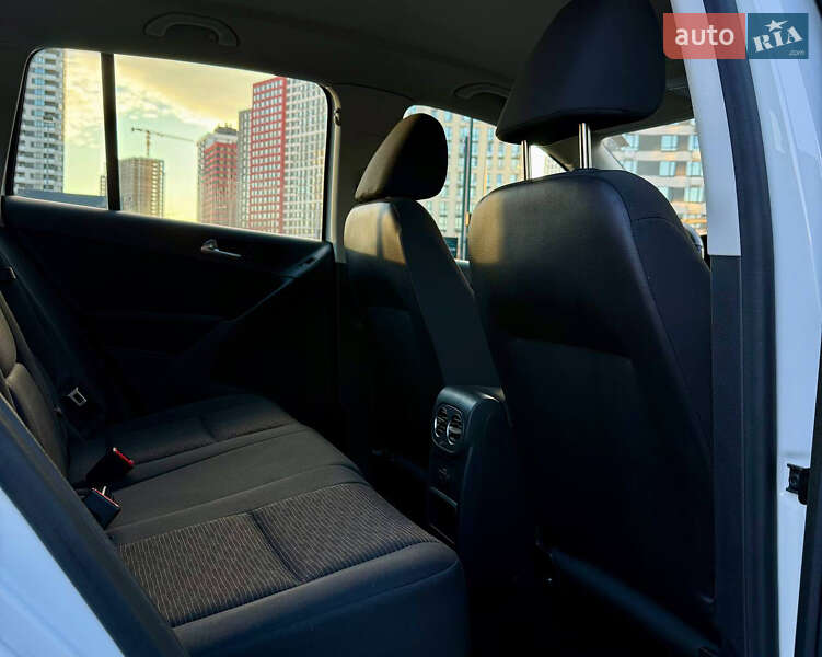 Внедорожник / Кроссовер Volkswagen Tiguan 2016 в Киеве фото 34 Внедорожник / Кроссовер Volkswagen Tiguan 2016 в Киеве