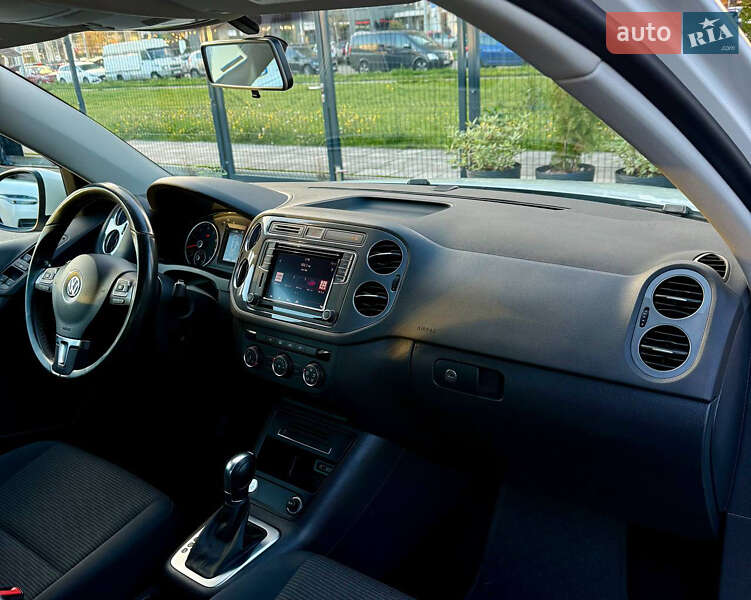 Внедорожник / Кроссовер Volkswagen Tiguan 2016 в Киеве фото 38 Внедорожник / Кроссовер Volkswagen Tiguan 2016 в Киеве