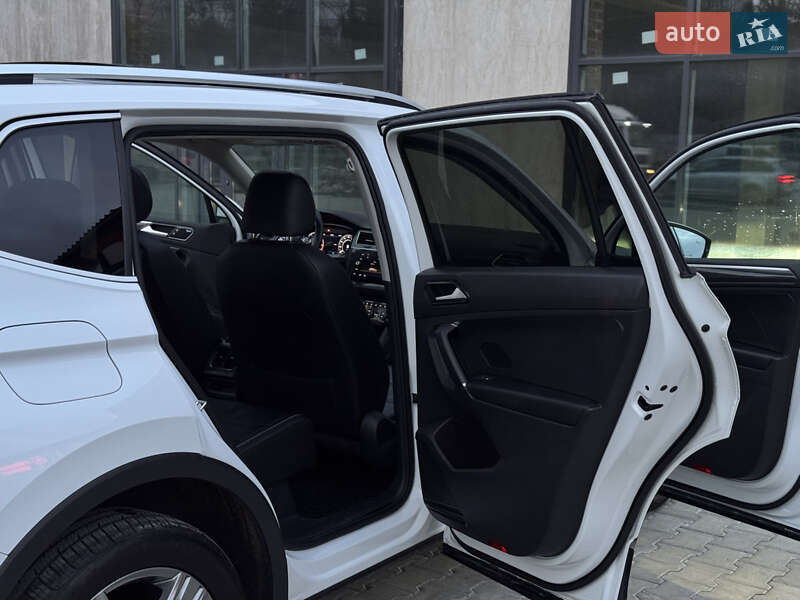 Внедорожник / Кроссовер Volkswagen Tiguan 2018 в Тернополе
