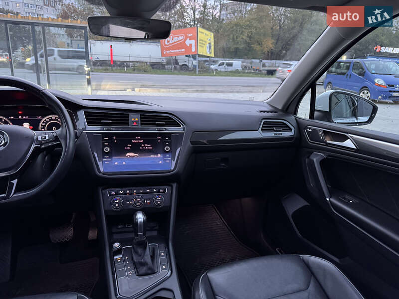Внедорожник / Кроссовер Volkswagen Tiguan 2018 в Тернополе
