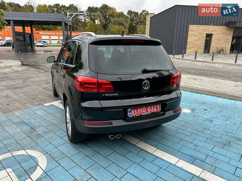 Внедорожник / Кроссовер Volkswagen Tiguan 2017 в Луцке