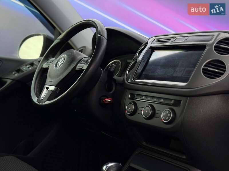 Позашляховик / Кросовер Volkswagen Tiguan 2012 в Запоріжжі