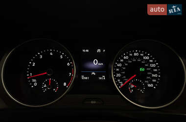 Внедорожник / Кроссовер Volkswagen Tiguan 2020 в 