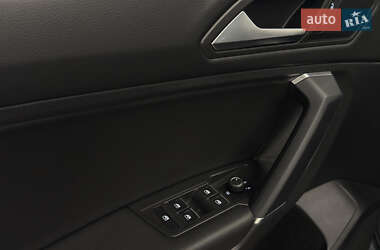 Внедорожник / Кроссовер Volkswagen Tiguan 2020 в 