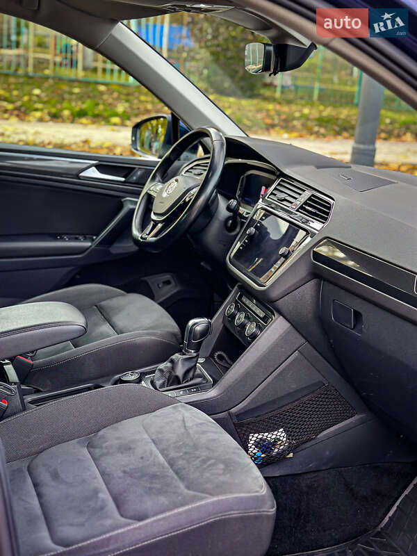 Внедорожник / Кроссовер Volkswagen Tiguan 2019 в Одессе