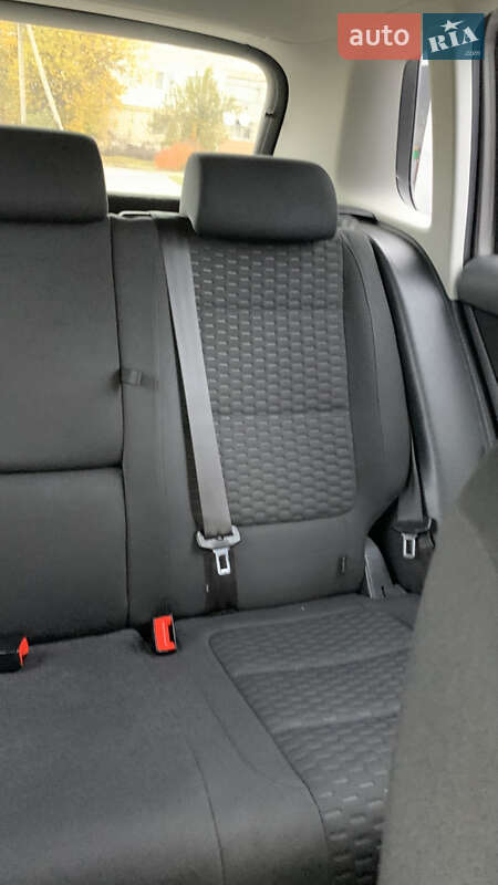 Позашляховик / Кросовер Volkswagen Tiguan 2011 в Новій Водолагі