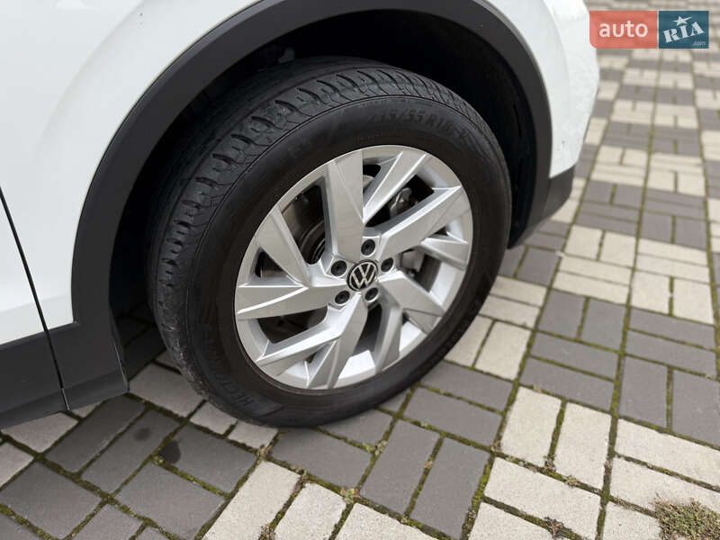 Позашляховик / Кросовер Volkswagen Tiguan 2021 в Львові фото 19 Позашляховик / Кросовер Volkswagen Tiguan 2021 в Львові